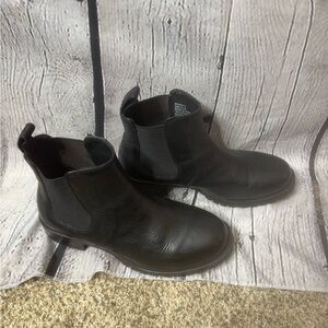 Duluth Black Leather Chelsea Boots 8.5m